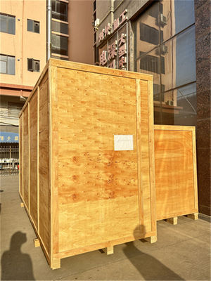 পরীক্ষাগার পরিবাহী তারের উল্লম্ব শিখা বিস্তারের প্রতিরোধের পরীক্ষা করে