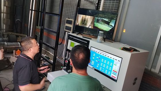 পরীক্ষাগার পরিবাহী তারের উল্লম্ব শিখা বিস্তারের প্রতিরোধের পরীক্ষা করে